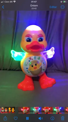 Brinquedo Musical Patinho - Luz, Som e Diversão para Bebês ?