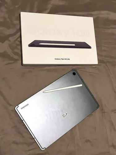 Galaxy Tab S10 Lite 128GB - Impecável (4 meses de uso + Garantia)
