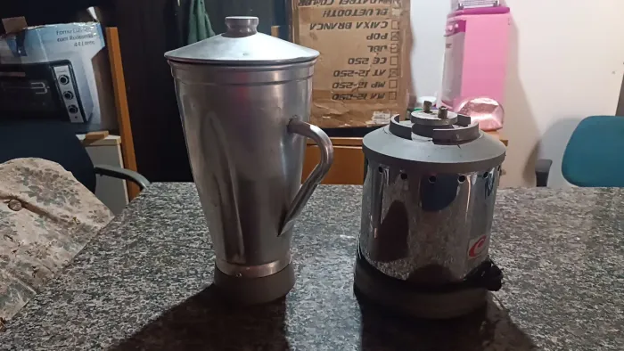 Vendo Liquidificador industrial 3,8 a 4 Litros 