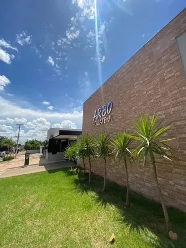 Casa em condomínio fechado para alugar com armários e 3 quartos 1 suíte no parque Atalaia