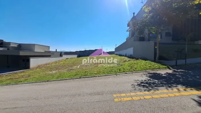 Terreno à venda, 601 m² por R$ 790.000,00 - Condomínio Residencial Colinas do Paratehy - S