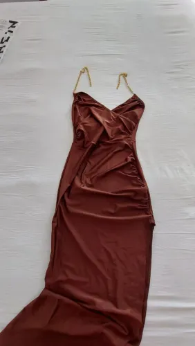Vestidos (marron sereia colado novo)