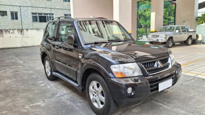 Mitsubishi Pajero GLS Hpe/hpe Full 3.8 233cv 3P AUT 2006