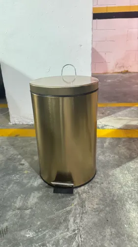 Lixeira Dourada Aço Inox usada