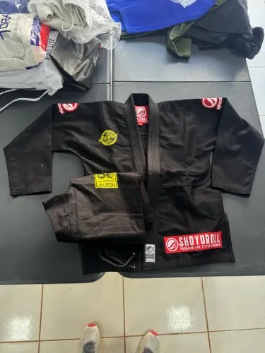 Kimono shoyoroll a2 preto NOVO