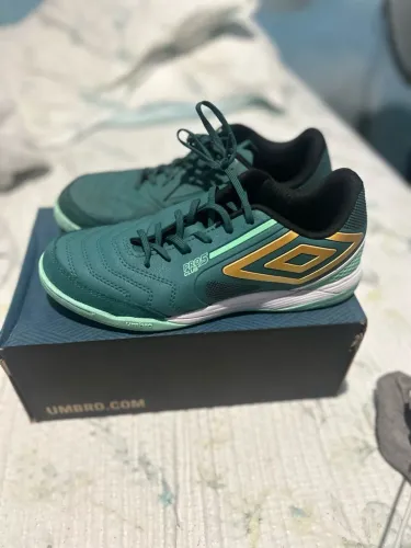 CHUTEIRA UMBRO FUTSAL TAM 40