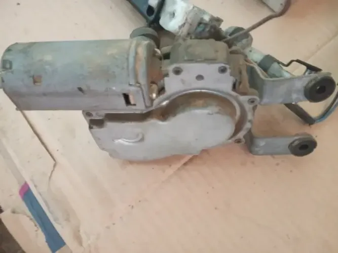 Motor Limpador traseiro Corsa