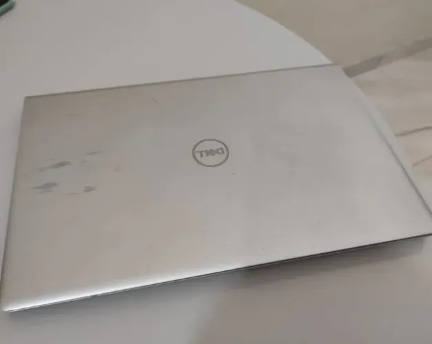 Notebook Dell Inspiron 15 3000 - AMD Ryzen 5 + Radeon Graphics - Tela 15.6? HD