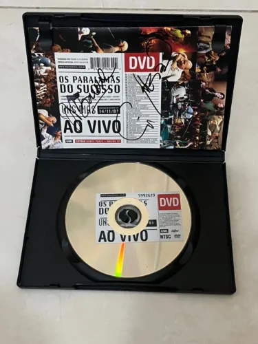 DVD Paralamas ao vivo "Uns Dias", autografado pela banda