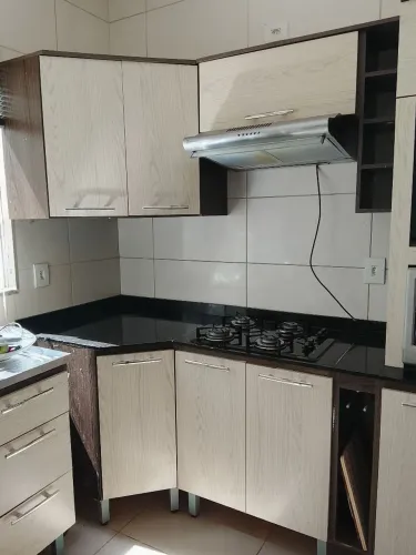 Armário de cozinha com depurador e Cooktop 