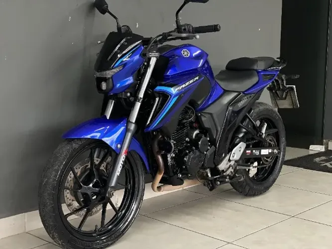 Yamaha FZ25 250 Fazer Connected 2025