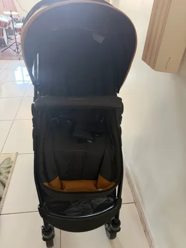 Carrinho de Bebê Galzerano IVY Carro/Berço Multiposições Preto