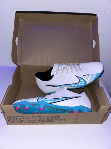 Chuteira Nike mercurial TAM 40/41