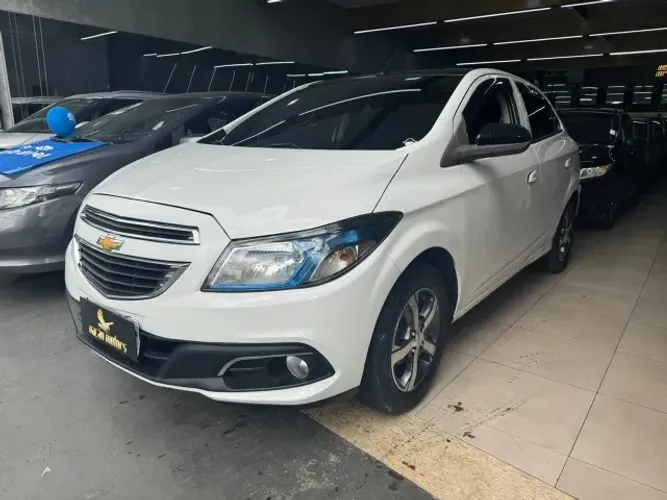 Chevrolet Onix Hatch LT 1.0 8V Flex Power Mec. 4P 2014