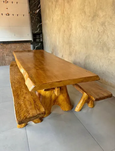 Mesa pé de forquilha