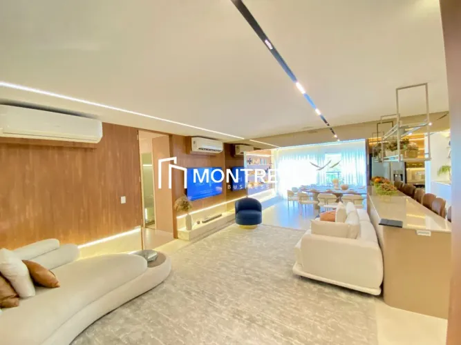 APARTAMENTO À VENDA NA VILA MARIANA, 3 SUÍTES. 2 VAGAS DE GARAGEM.