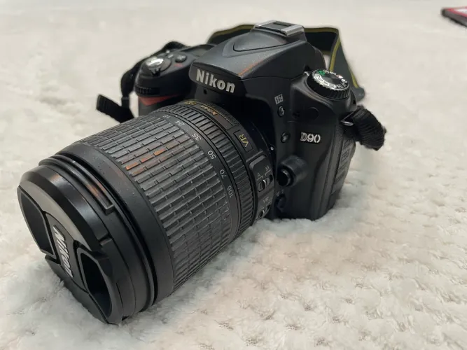 Nikon D90 completa