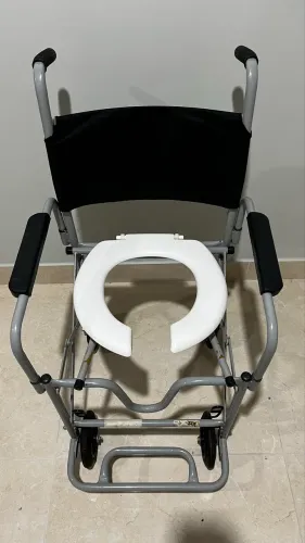 Cadeira de rodas para banho