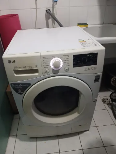 Lava e Seca LG 10,5kg Inverter Direct Drive Branca