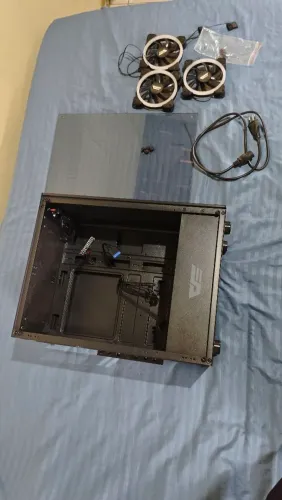 Gabinete fonte e ventoinhas