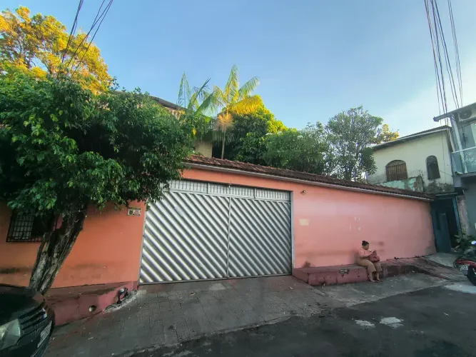 625 metrVENDO 2 CASAS TIPO CHÁCARA AREA 1.350m2 em São Lázaro - Manaus - AM