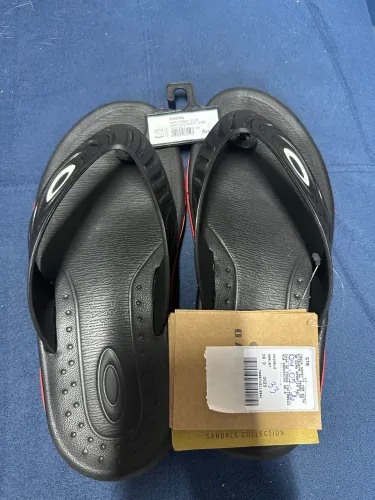 CHINELO OAKLEY