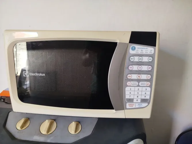Vendo Microondas Eletrolux