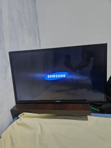 Vendo TV Samsung 32 Polegadas HD - Ótimo Estado, Funcionando Perfeitamente