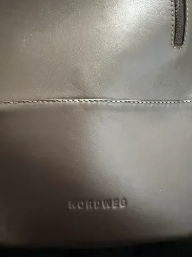Mochila de couro para notebook Nômade NW089A