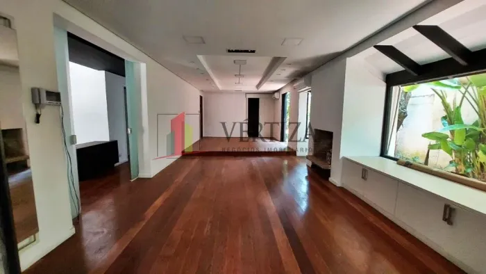 Casa comercial para locação 269m² na Vila Olímpia.