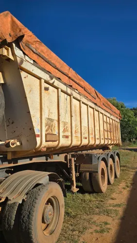 Carreta Rossete excelente