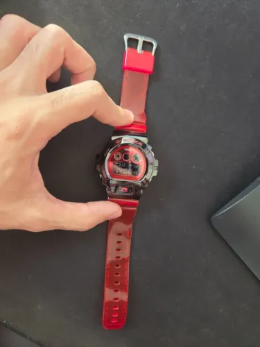 Relogio G-shock vermelho GM-6900B