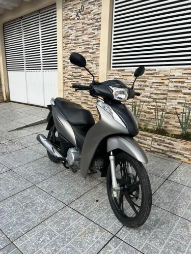 Honda Biz 125 2023