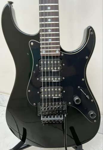 Guitarra Jackson Performer com case