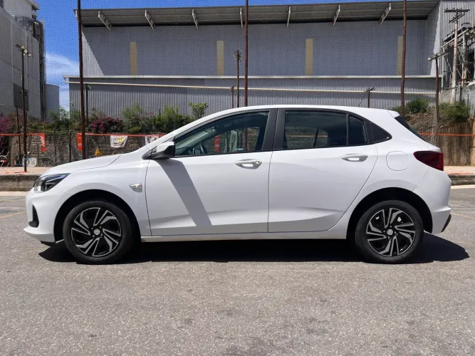 Chevrolet Onix Hatch LT 1.0 12V Flex Mec. 4P 2024