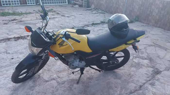 Vendo moto honra 125 fan ano 2014