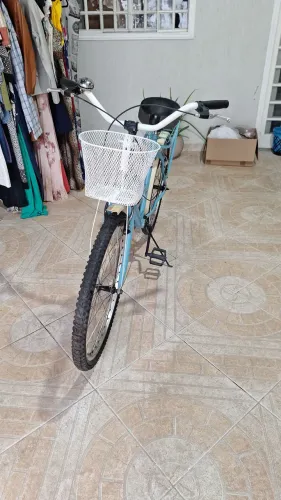 Bike Feminina Modelo Beach<br>*SEM MARCHAS*<br><br>R$ 450,00