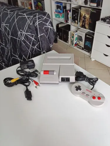 Vendo Nintendo Entertainment System NES Top Loader Semi novo