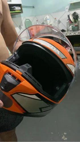 Capacete de moto da Honda.