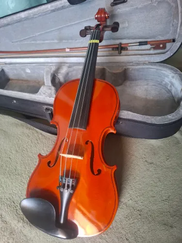 Vendo violino 400