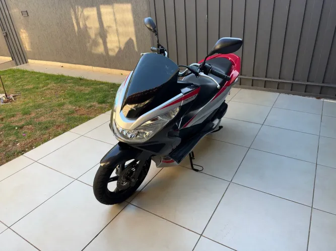 Honda PCX 150 Sport 2018 - Apenas 27.000km