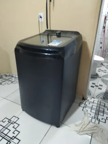 Máquina Eletrolux 14,5 semi nova 