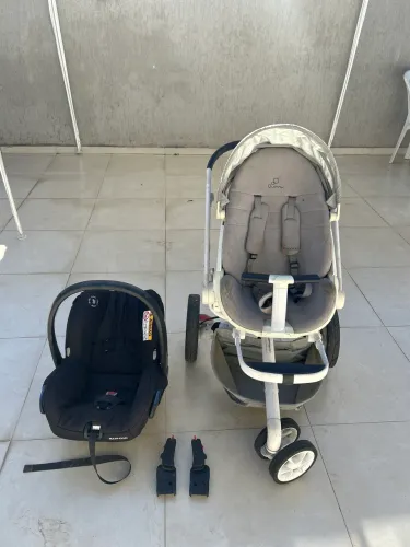 Carrinho e bebê conforto 