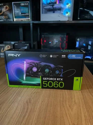 Placa de Vídeo PNY GeForce RTX 5060 EPIC-X RGB OC Triple Fan, 8GB GDDR7, 128-bit (LOJA FÍS