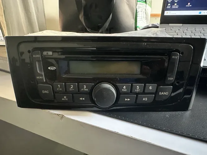 Rádio mp3, original Fiat Linea 2013