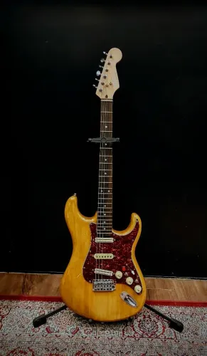 Guitarra Tagima 635