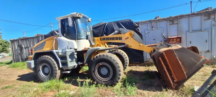 Pá-carregadeira Liebherr L 538 Plus 2015