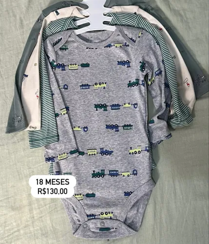 Kit body Carters 18 meses novos