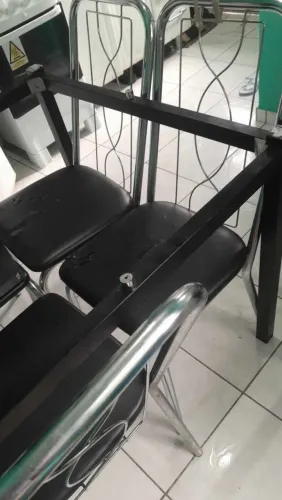 Mesa 4 cadeiras pra reforma