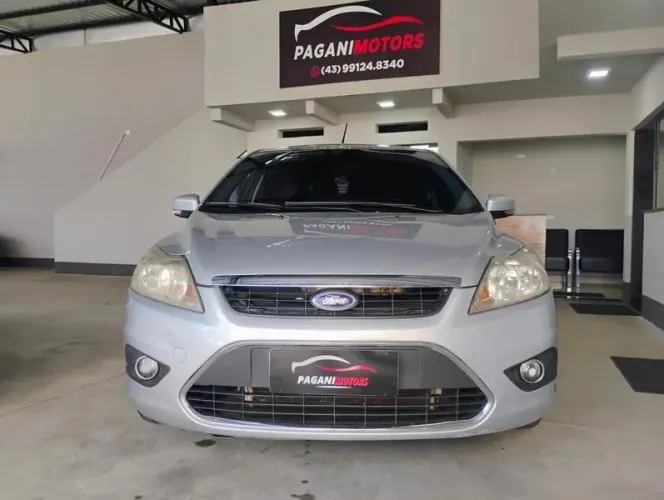 Ford Focus Titanium 2.0 16V Flex 5P Mec. 2012